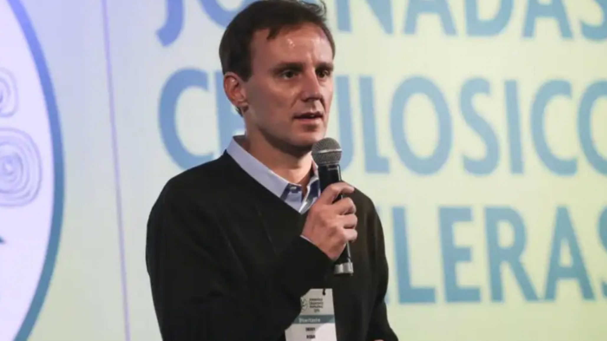 Milei despidió al interventor de YCRT tras la denuncia por coimas