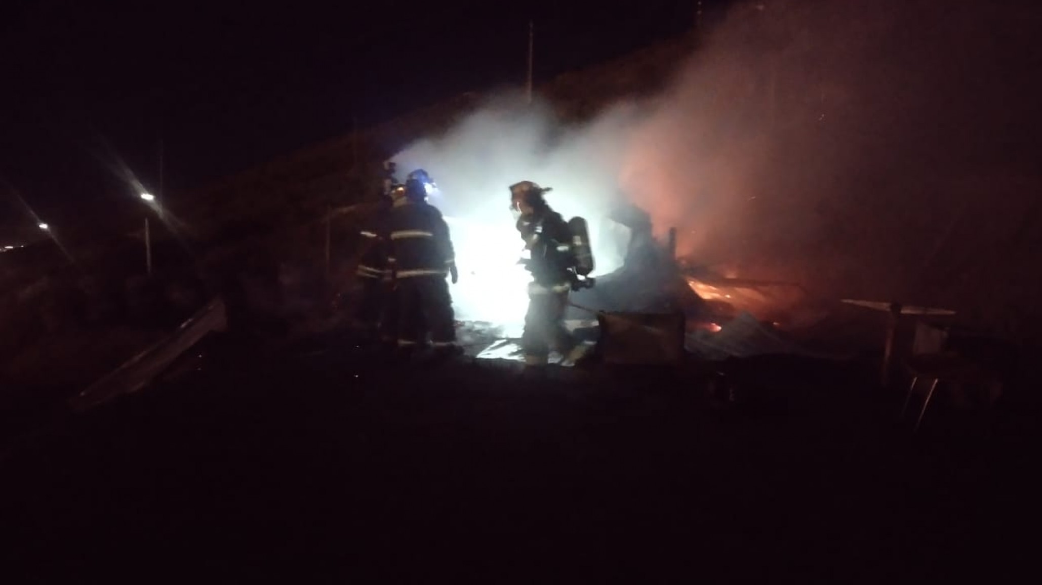 Un incendio consumió una vivienda precaria en el Barrio San Martín