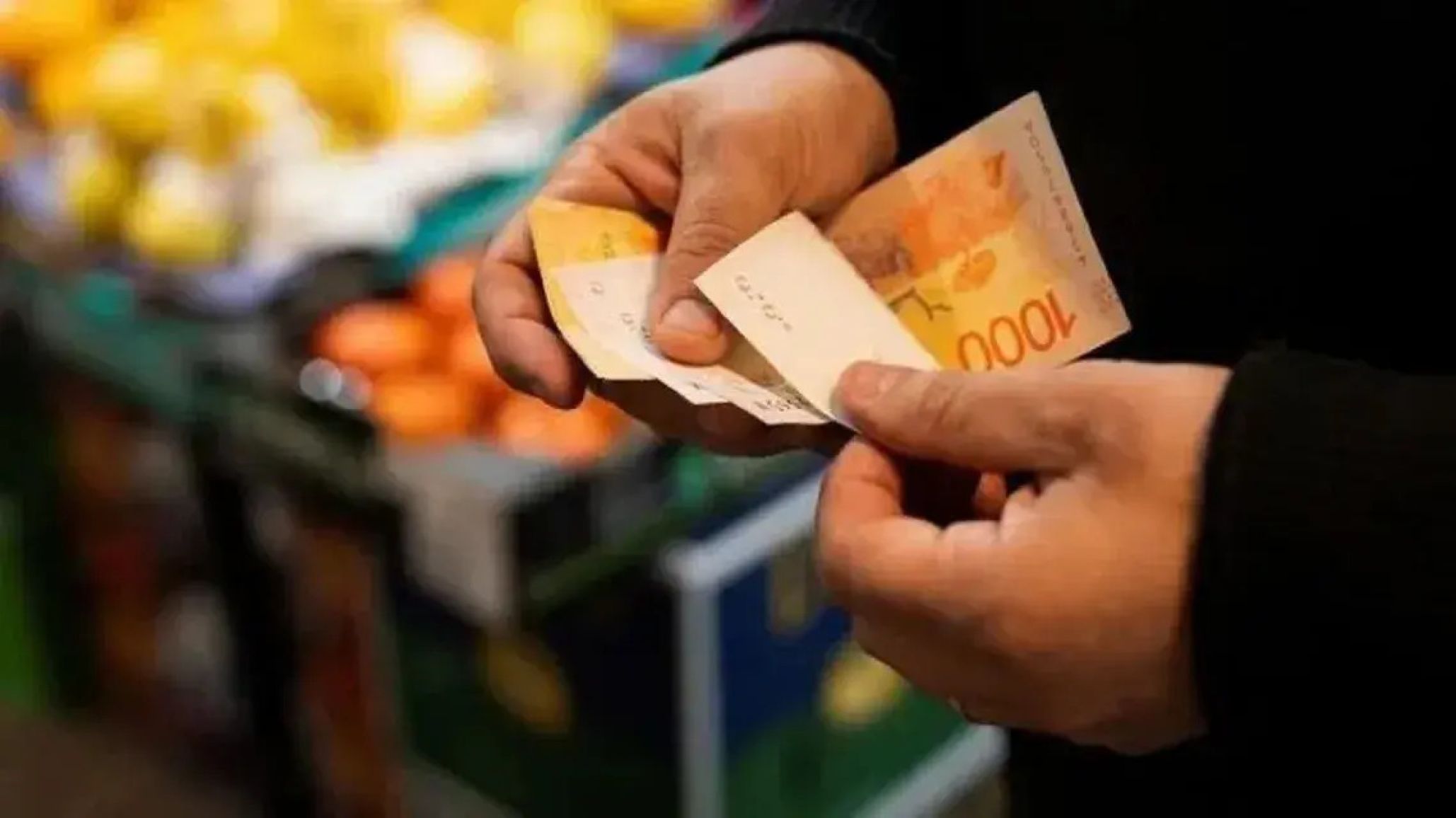 En julio, una familia tipo necesitó $1.149.353 para no ser pobre