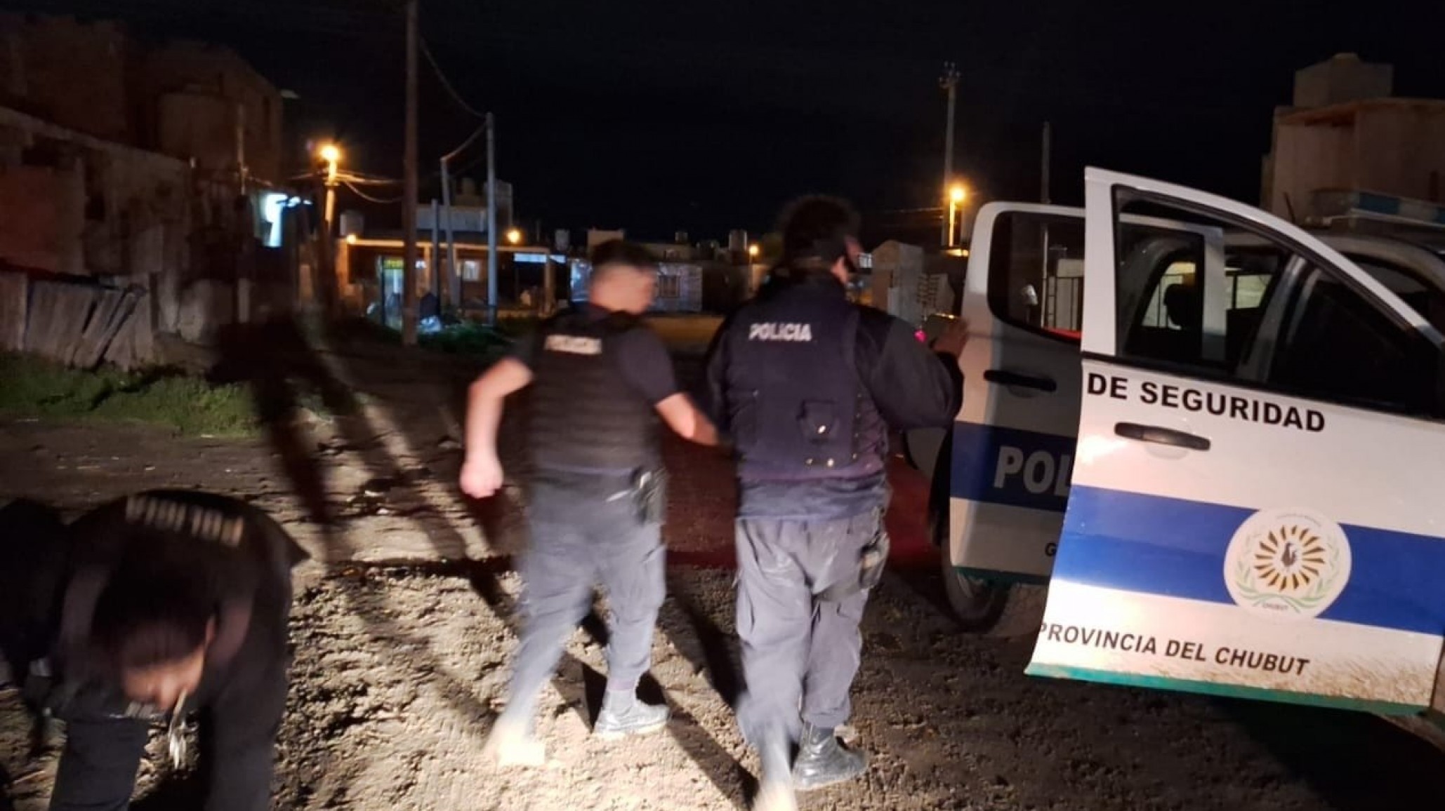 Una vecina alertó a la policía y logró frustrar el robo a una vivienda en Km.8