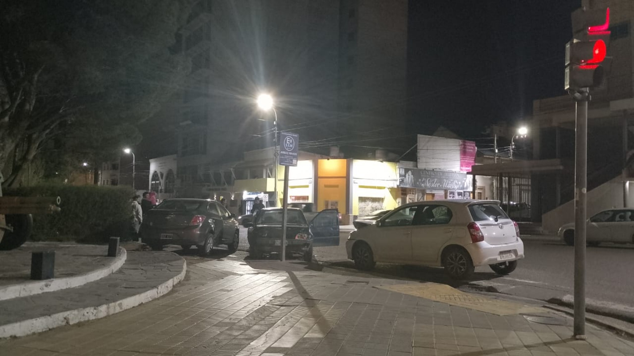 Un choque en la intersección de Rivadavia y Belgrano dejó un herido