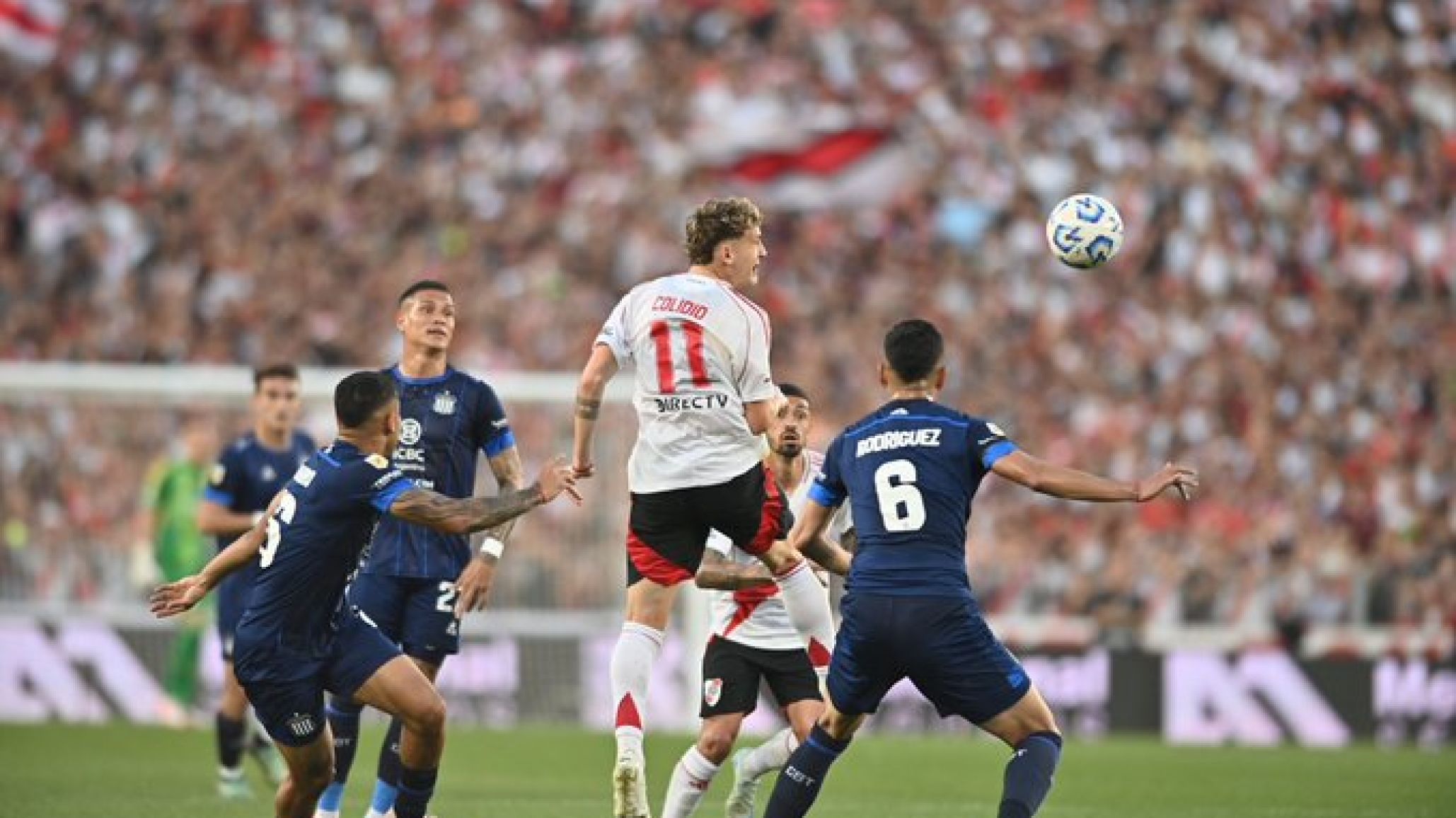 River sufrió su primera derrota en el Monumental