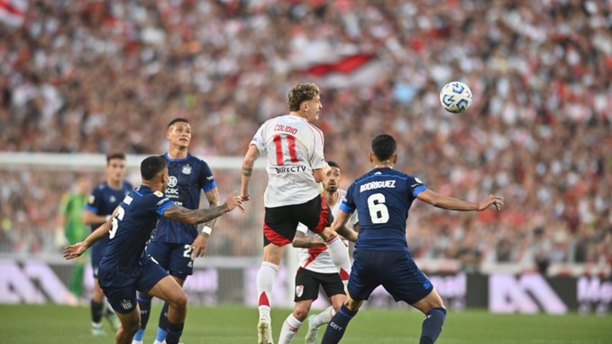 River sufrió su primera derrota en el Monumental