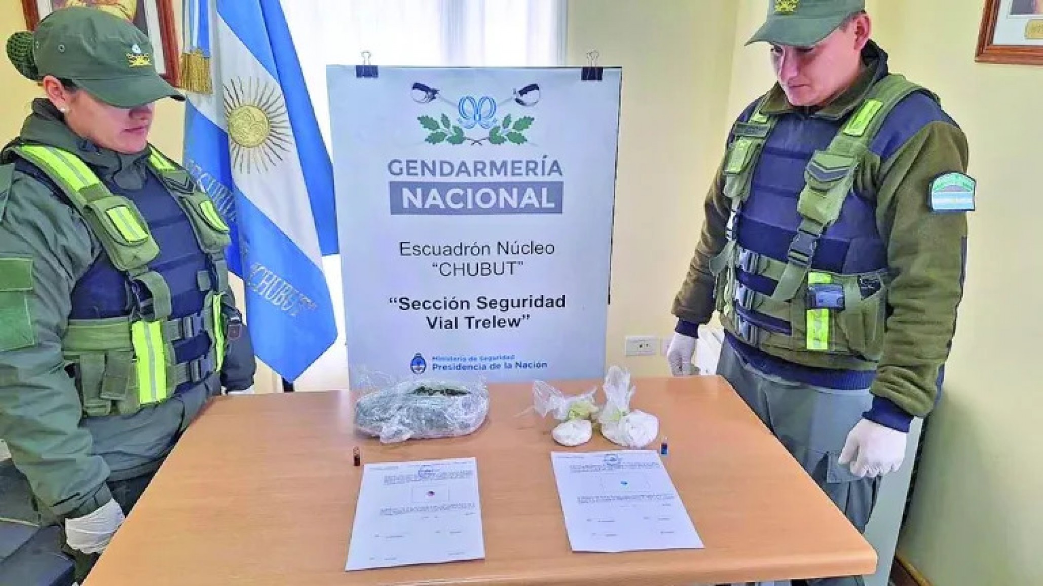 Detuvieron a un pasajero con drogas en un colectivo que viajaba hacia Comodoro