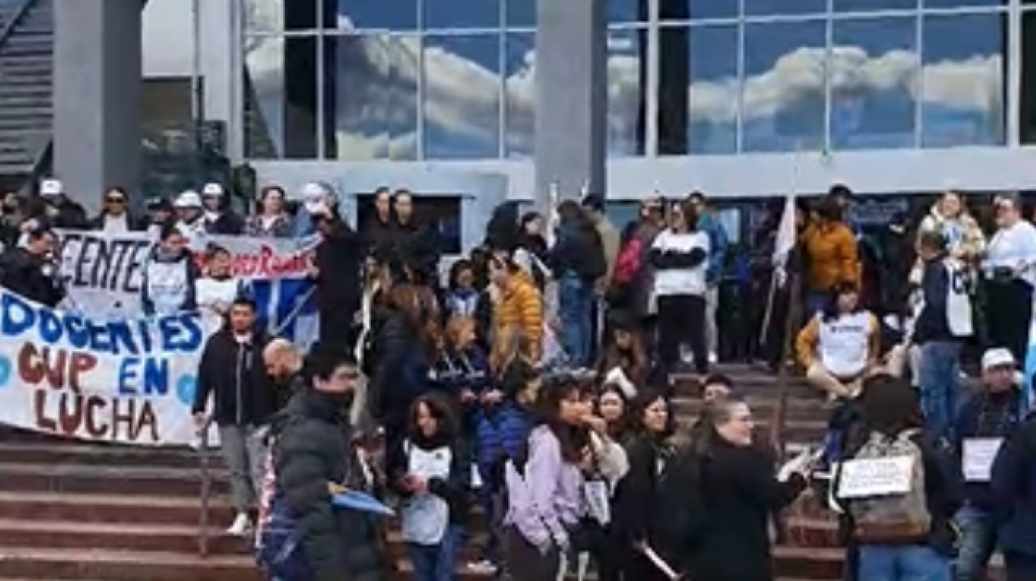 2da. Marcha Federal Universitaria: "Mi mamá es mucama, mi papá albañil, y gracias a la universidad pública puedo estudiar"
