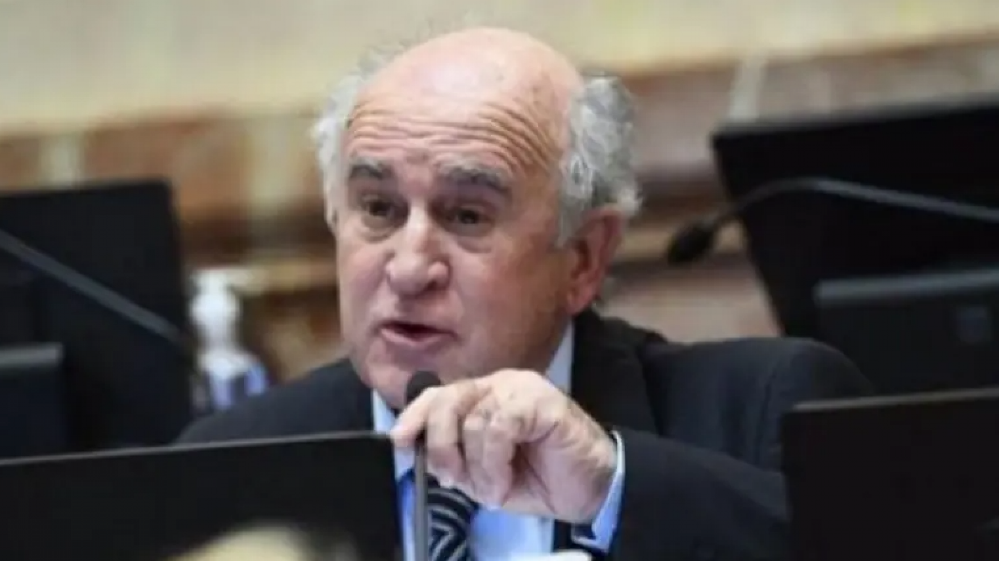 El senador Parrilli se refirió al financiamiento universitario y a las tarifas energéticas