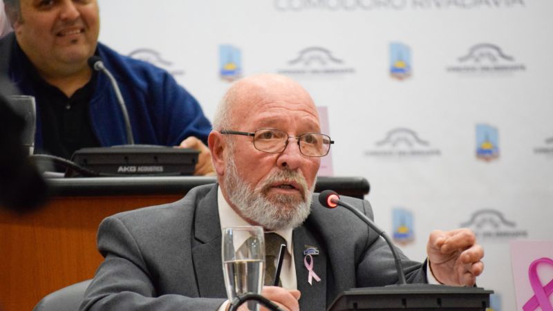 Tras la pelea de trapitos, Lattanzio volvió a plantear su proyecto para sacarlos de la vía pública en Comodoro
