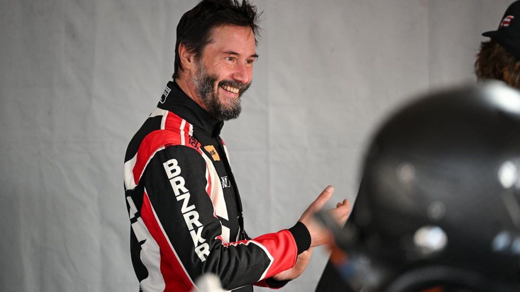 Keanu Reeves debutó como piloto profesional en Indianápolis