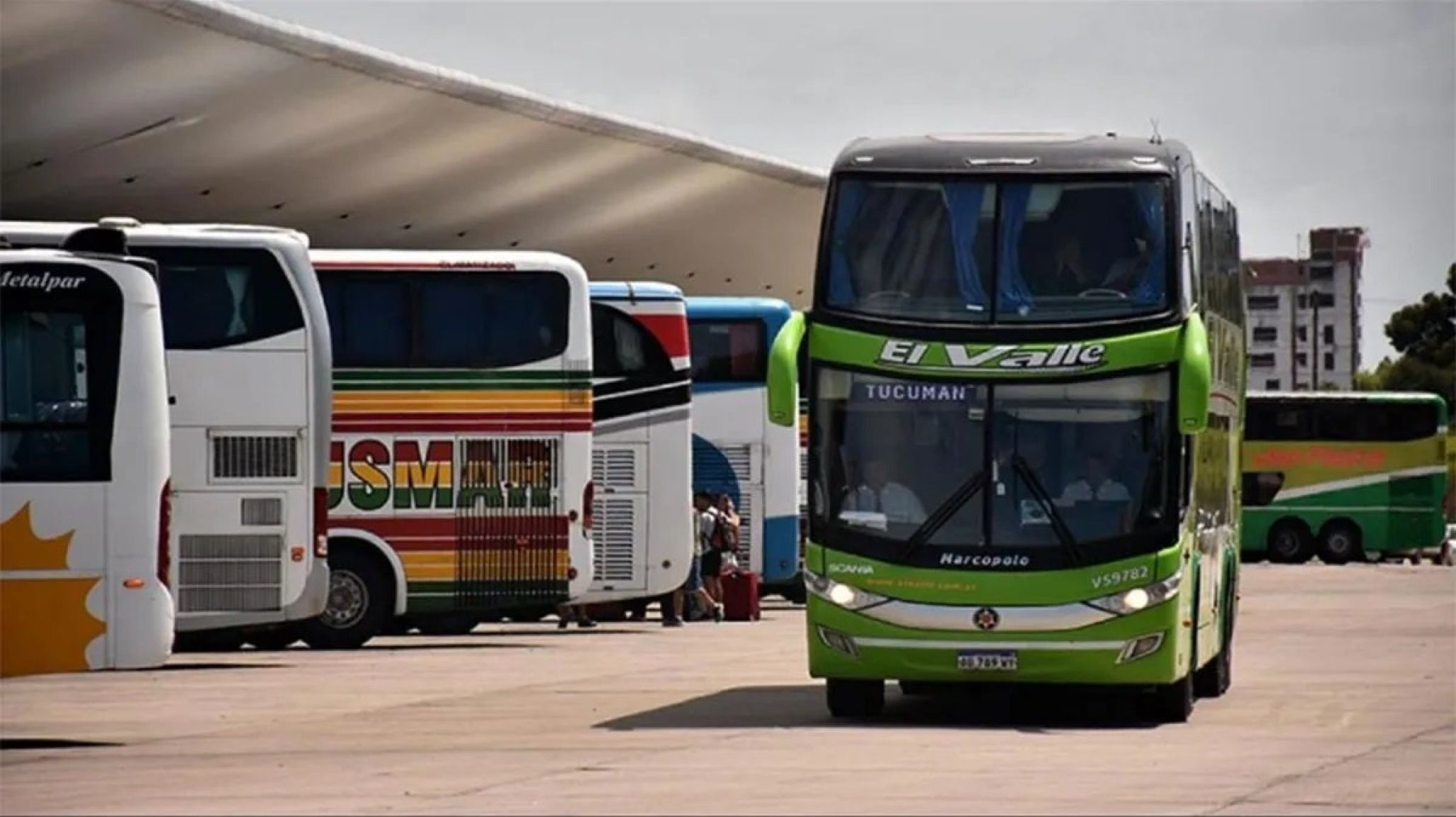 El Gobierno desregulará el transporte automotor de media y larga distancia