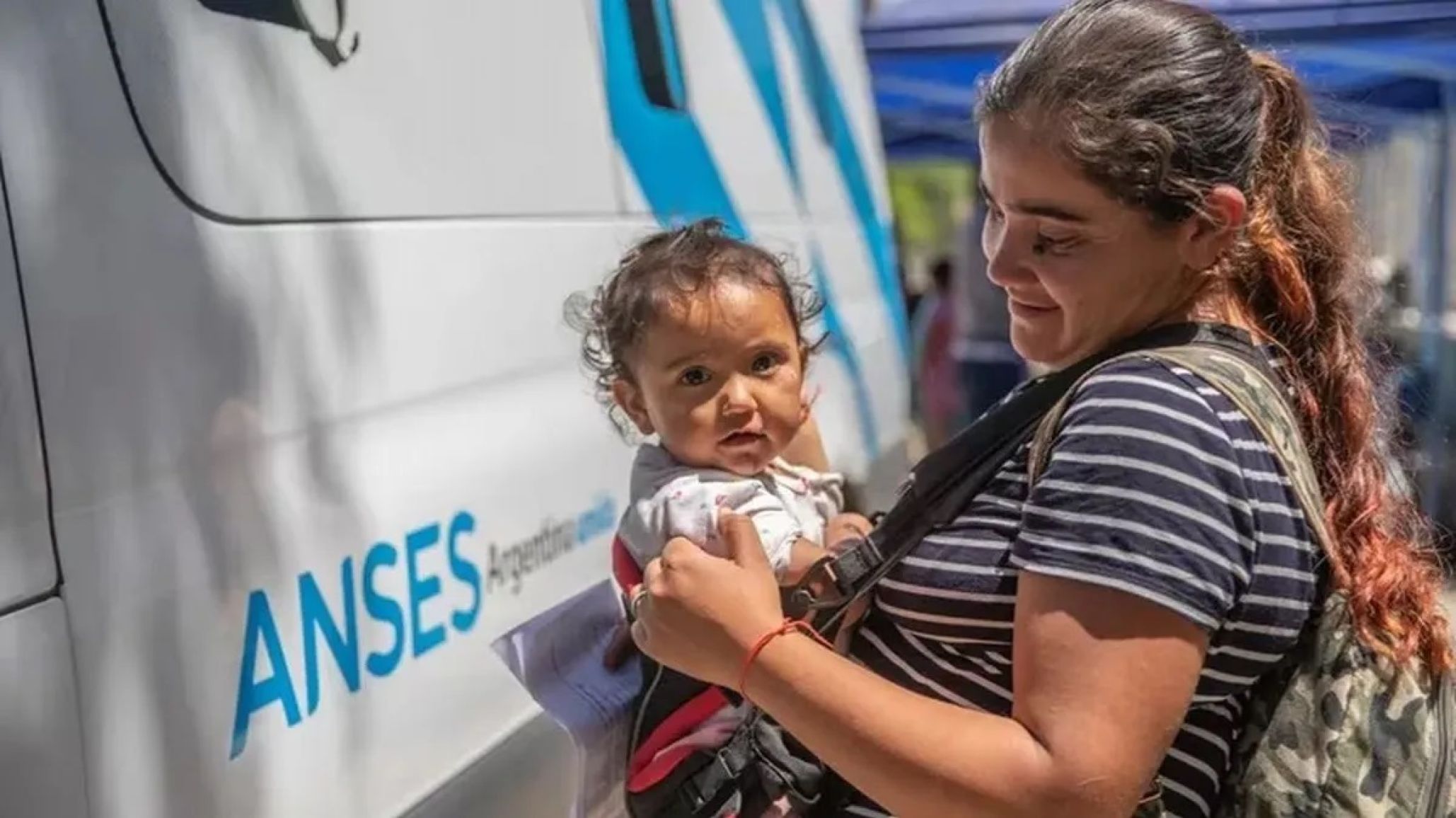 ANSES endurece controles: Adiós a las asignaciones familiares para quienes se van del país