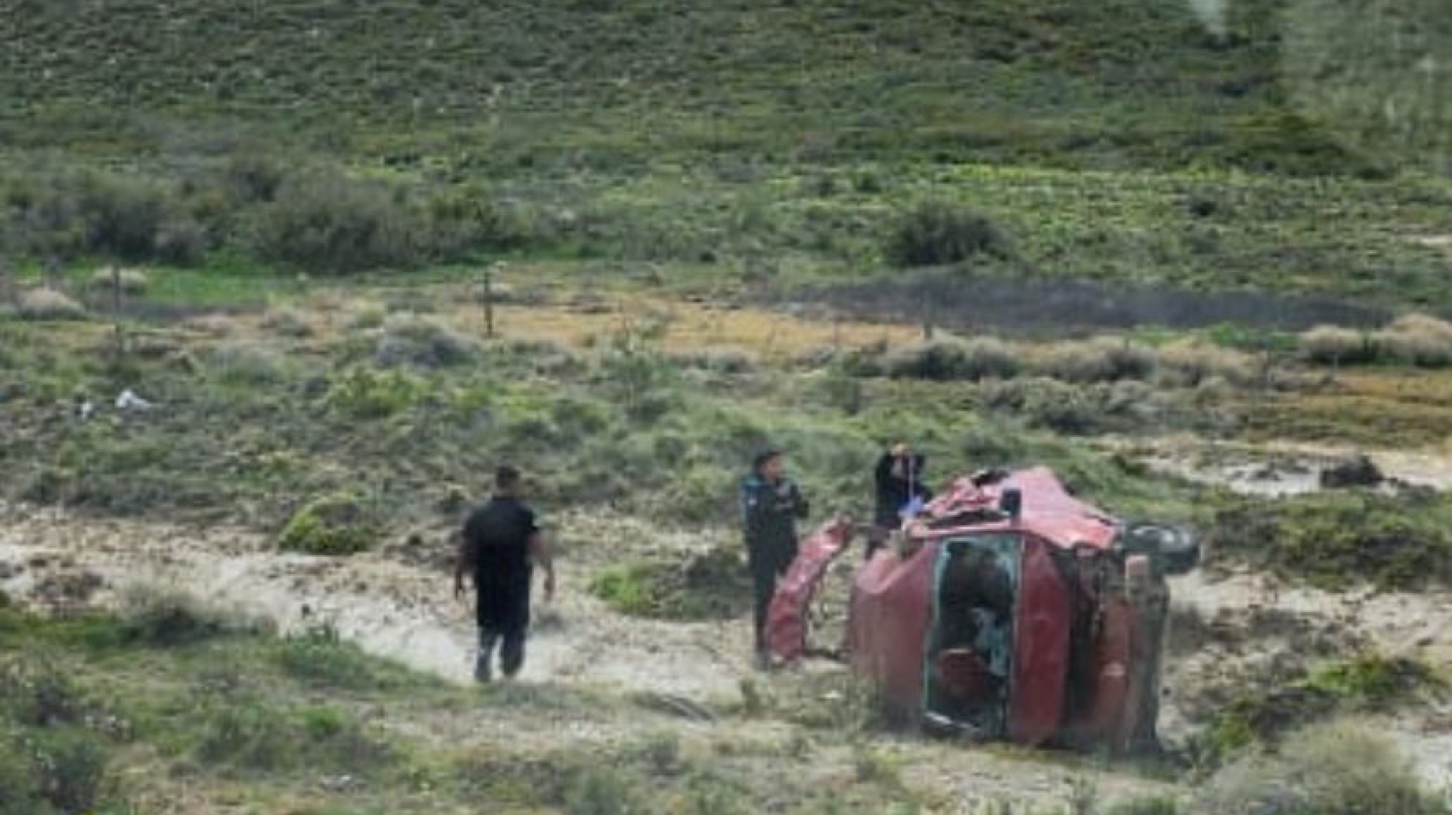 Terrible accidente en Ruta 3: Bomberos rescataron a un hombre tras el vuelco de su vehículo