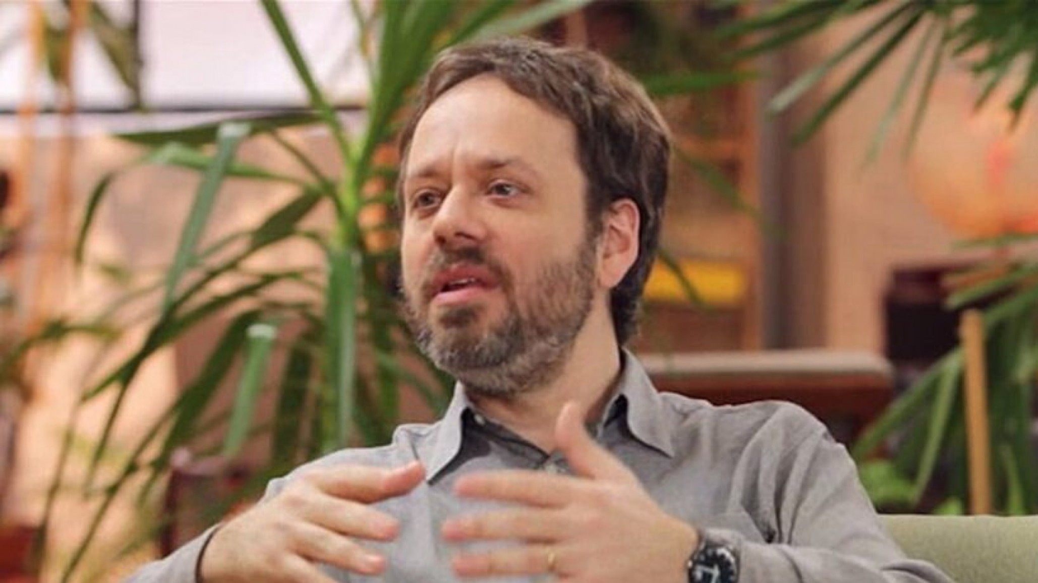 Julio Burdman: "Johnson fue un outsider dentro del Partido Conservador y Milei busca subirse a ese tren"