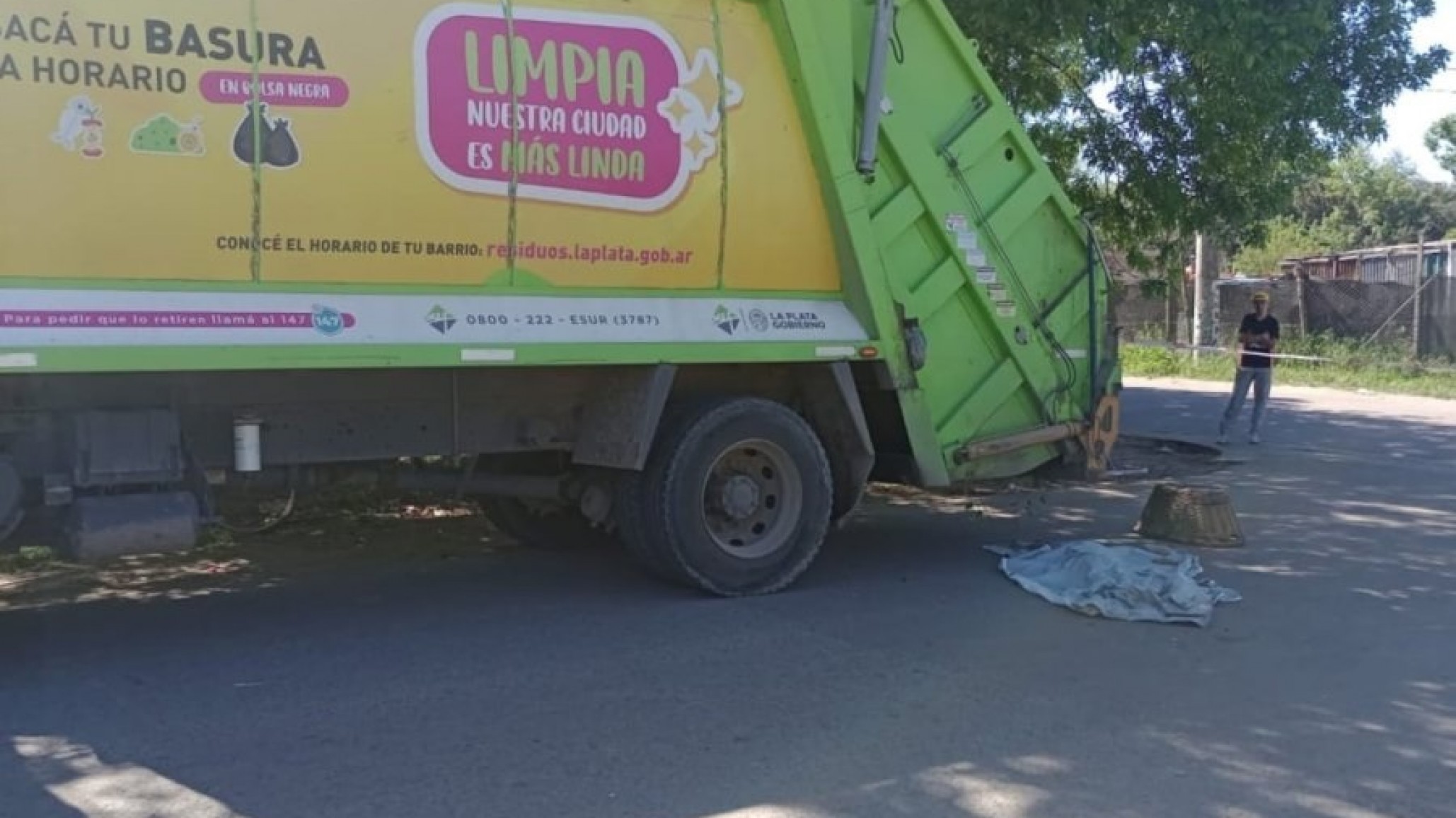 Tragedia en La Plata: Niño de 3 años cayó de una moto y murió aplastado