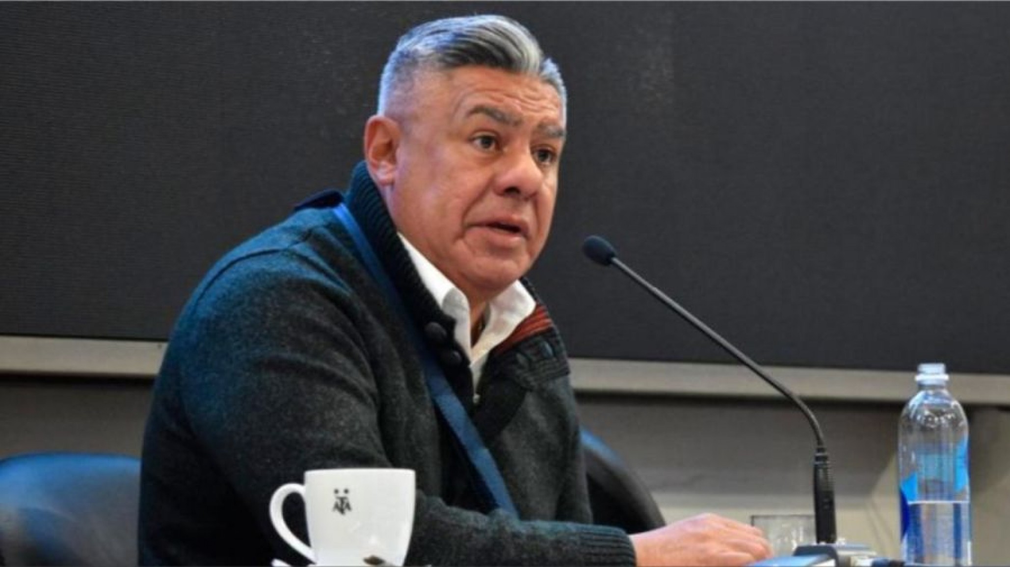 Javier Milei fijó un plazo de seis meses para discutir los beneficios impositivos en el fútbol argentino