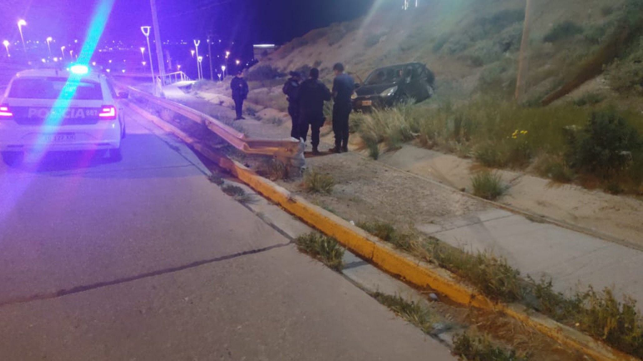 Dos heridos tras el despiste de un auto en la Ruta 3