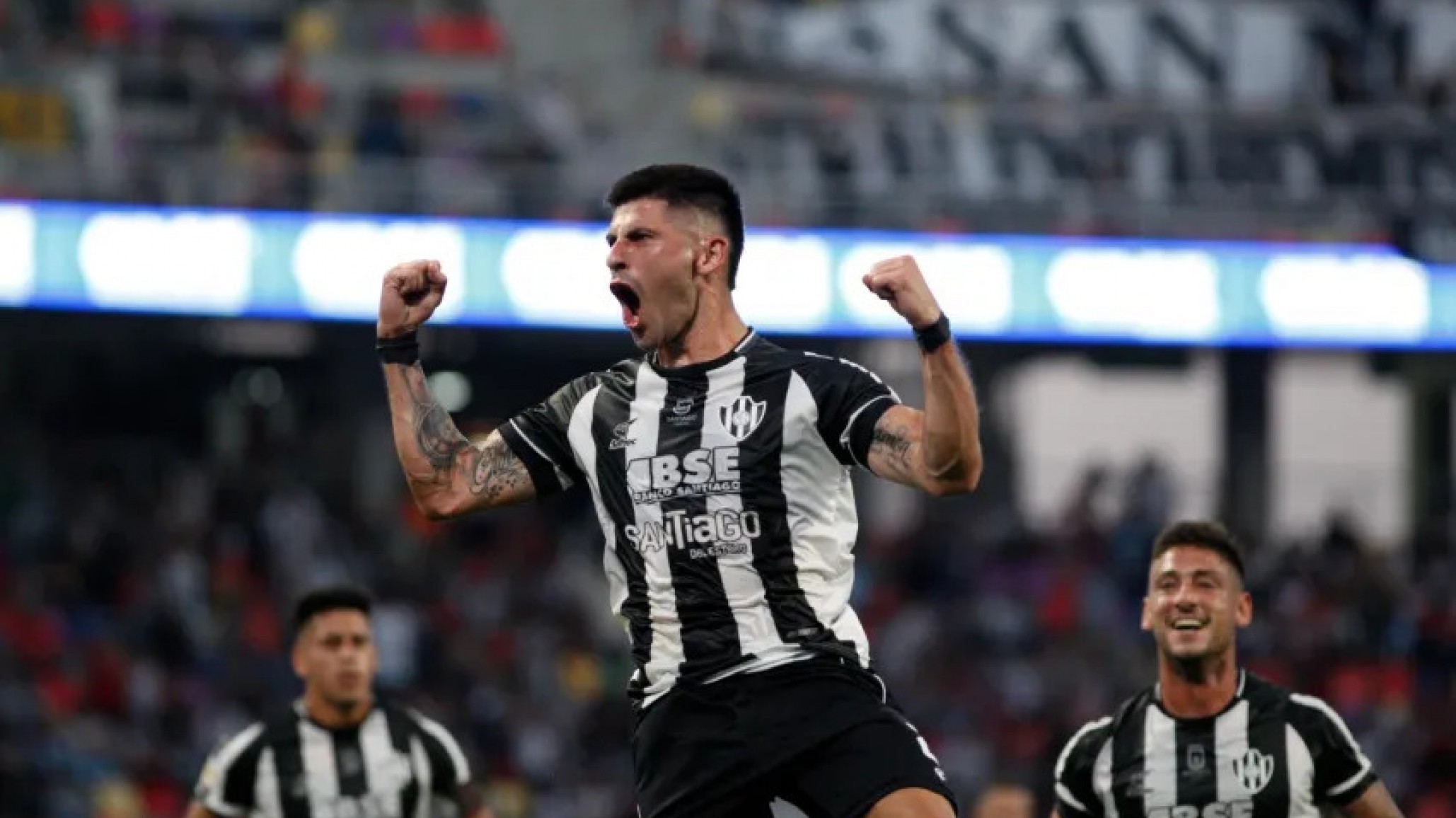 Central Córdoba se convirtió en el primer finalista de la Copa Argentina tras vencer a Huracán