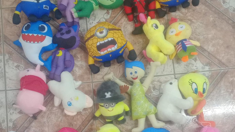 Insolito: robaron peluches de una máquina de juegos