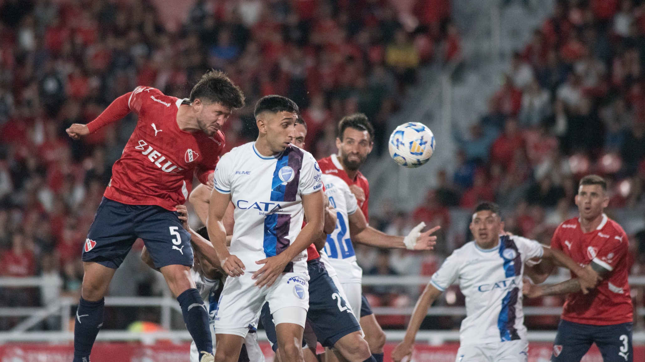 Independiente deja escapar la victoria sobre el final ante Godoy Cruz