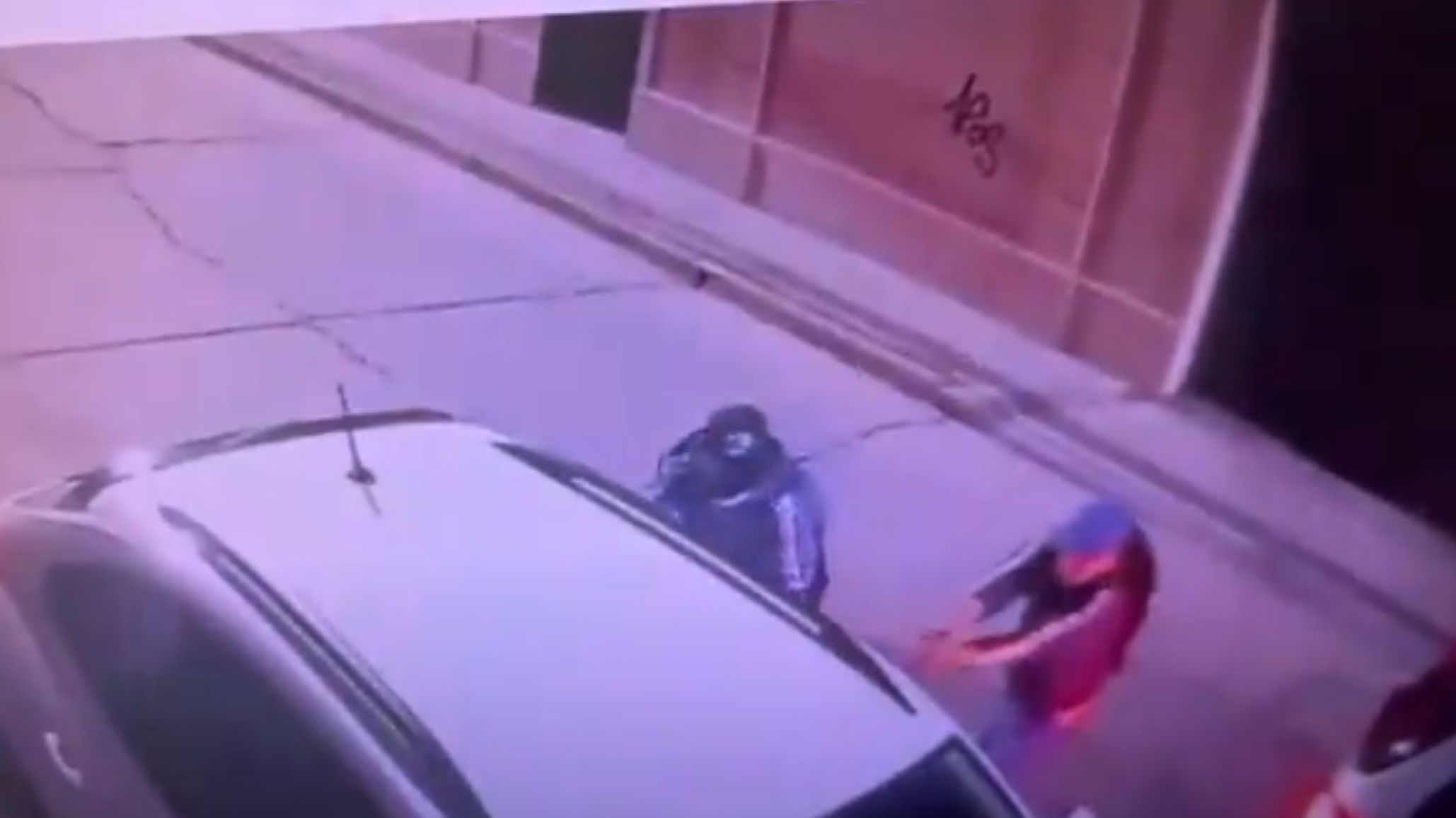 Un militar retirado mató a un ladrón que intentó asaltarlo: video lo exculpa