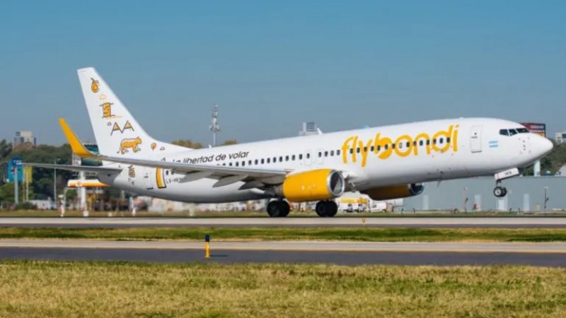 Cancelaciones de Flybondi dejan varados a pasajeros y generan demoras de hasta 8 horas