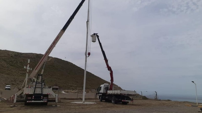 Robaron el mástil del Cerro Chenque: "No es algo que se levanta en una camioneta y se lleva"