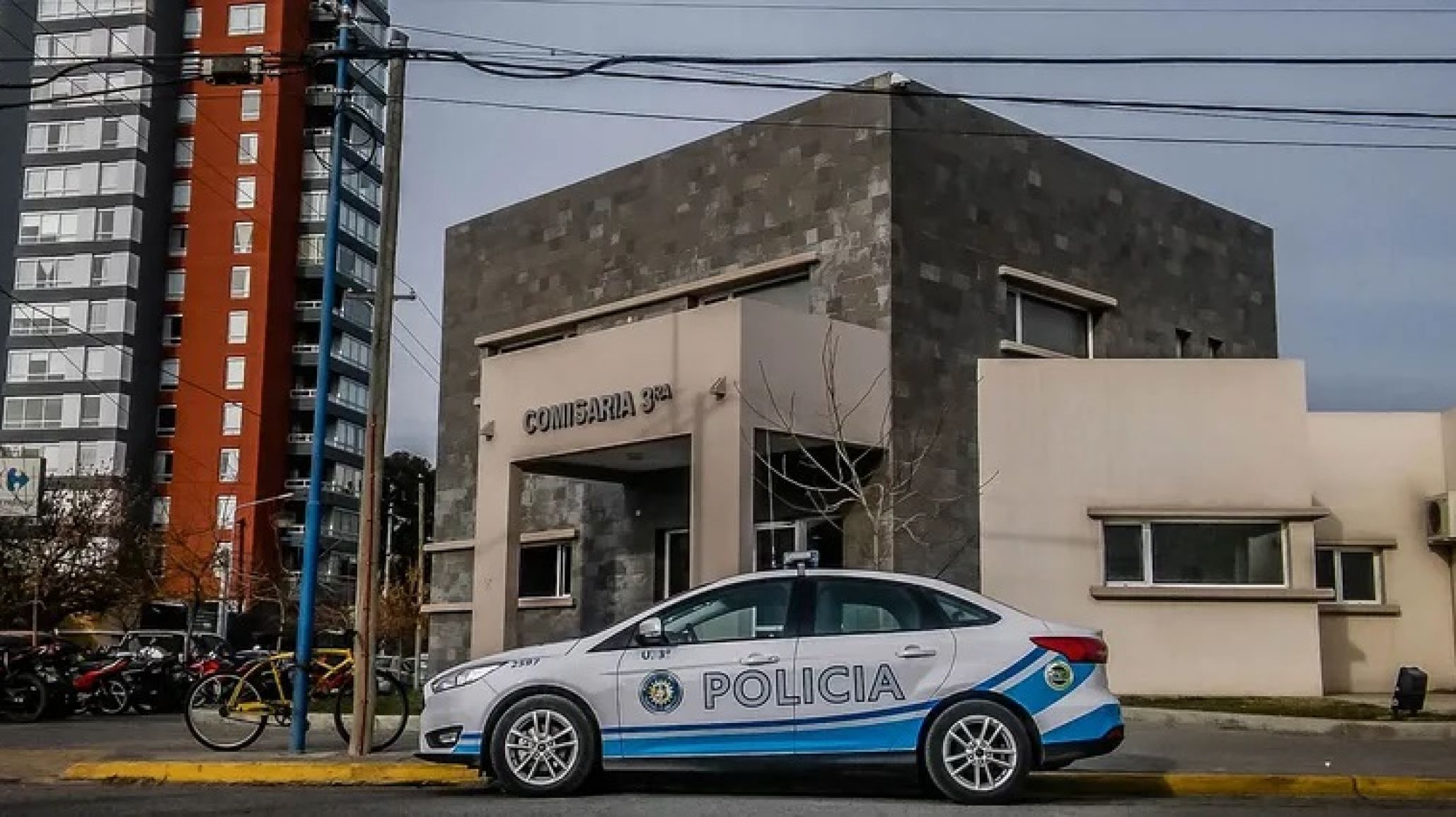 Insólito error policial: liberan a peligroso delincuente y ahora está prófugo en Río Negro
