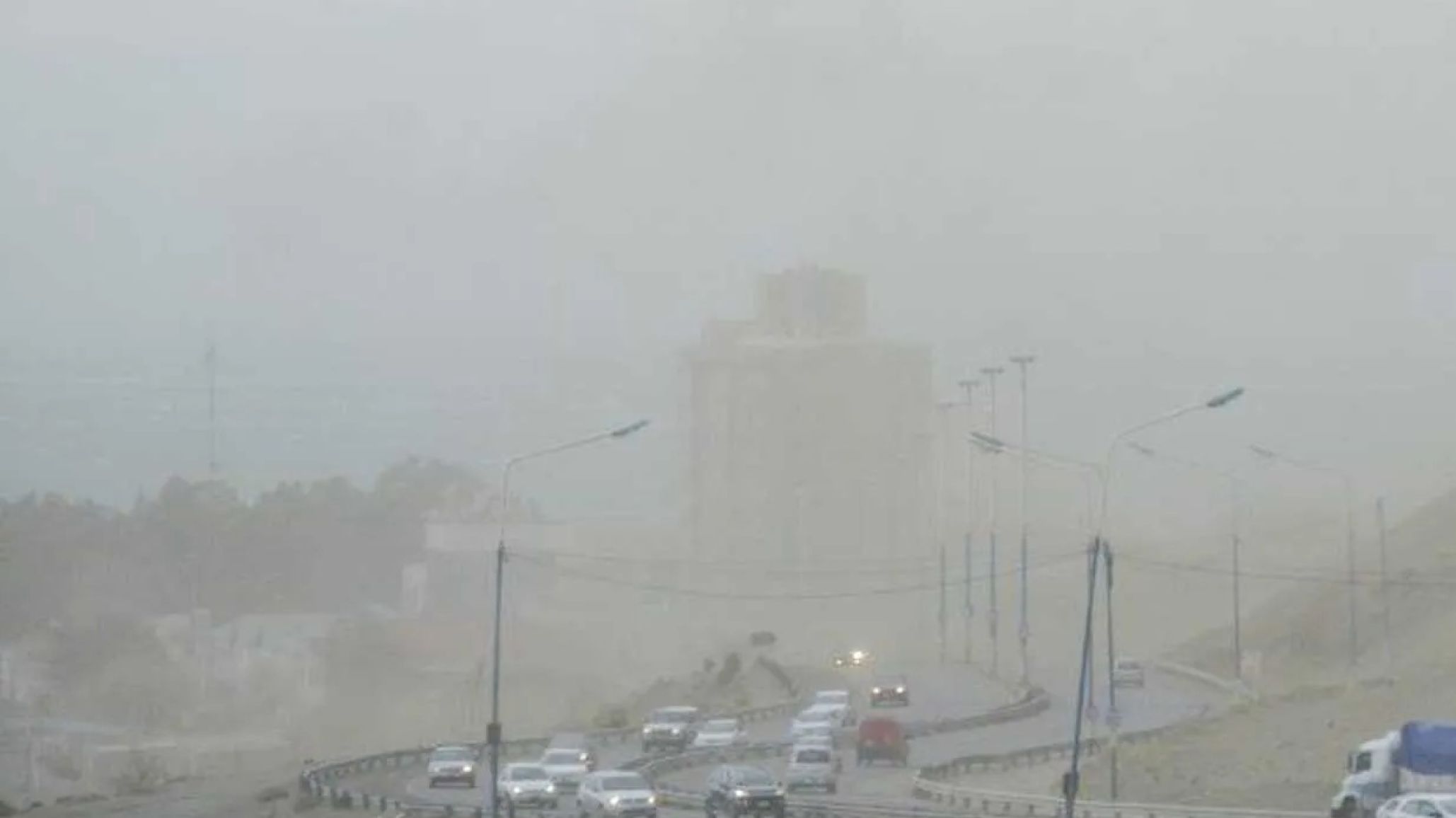 Miércoles ventoso en Comodoro: ráfagas de hasta 87 km/h y cielo parcialmente nublado