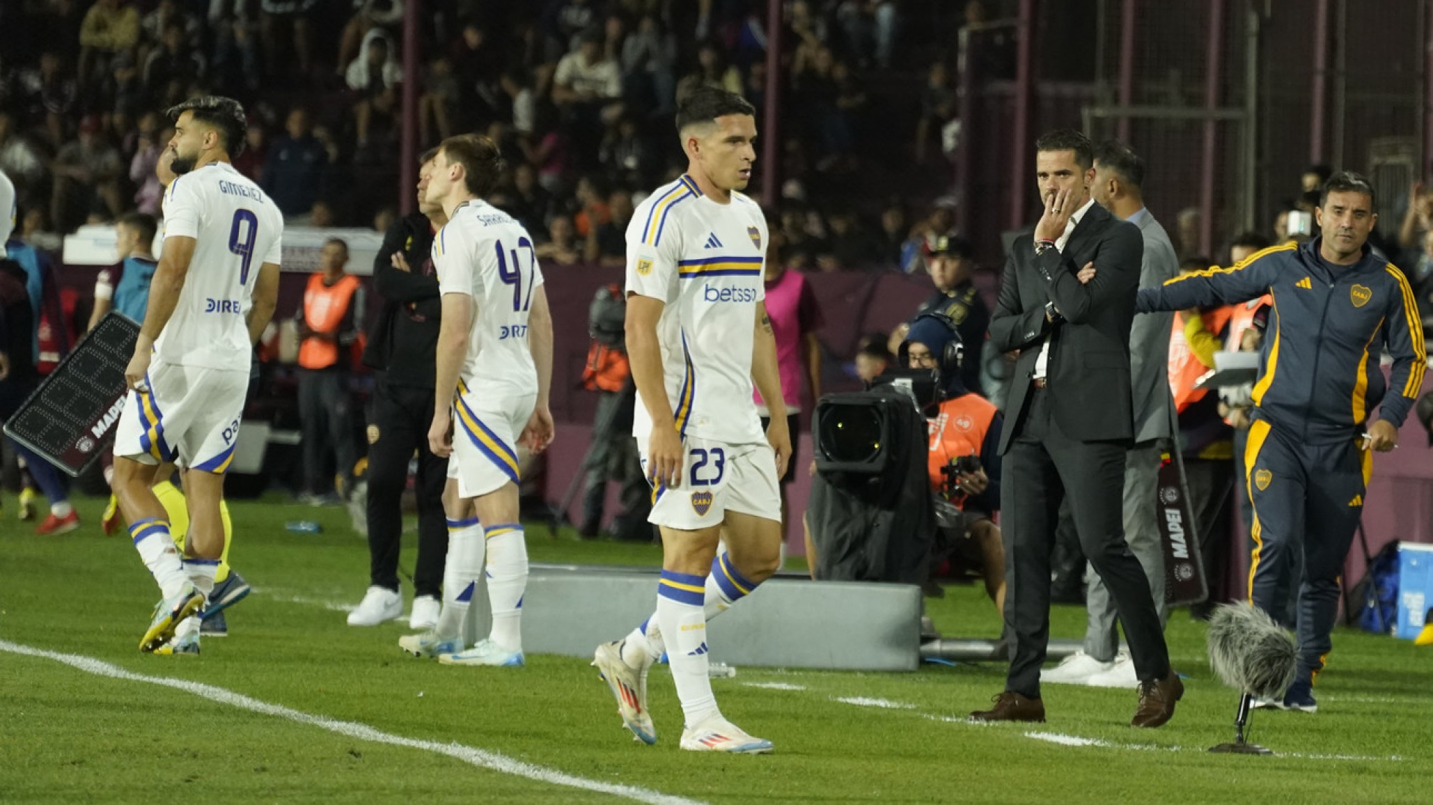 Boca no levanta cabeza: Perdió 1-0 contra Lanús y Gago sigue sin ganar