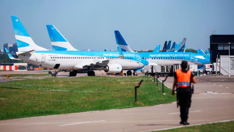Conflicto aeronáutico: Aerolíneas Argentinas y los sindicatos firmaron un acuerdo