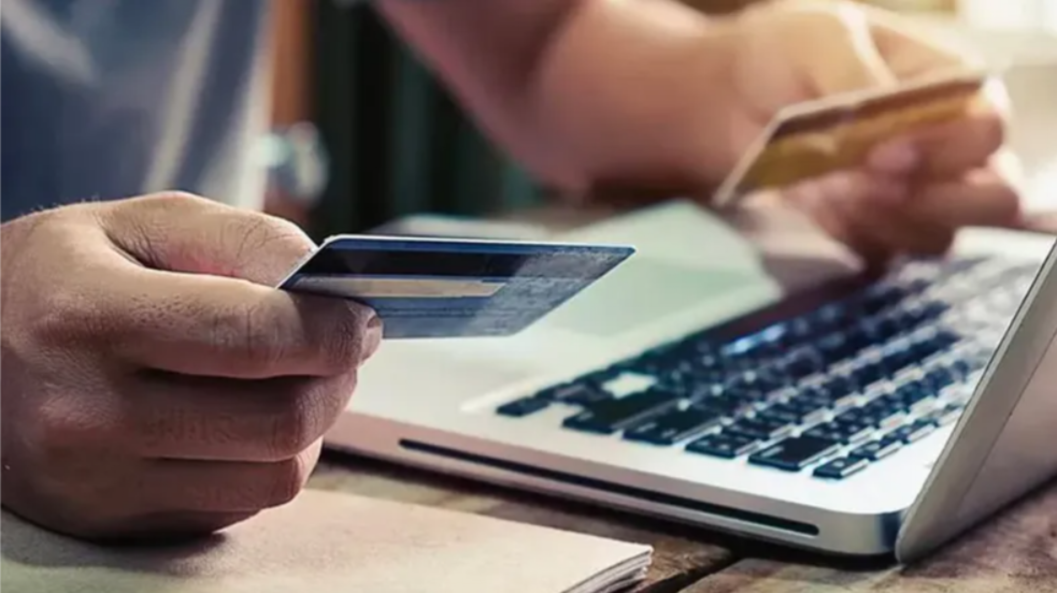 Compras online en el exterior: ¿Se eliminan impuestos y será más barato comprar?