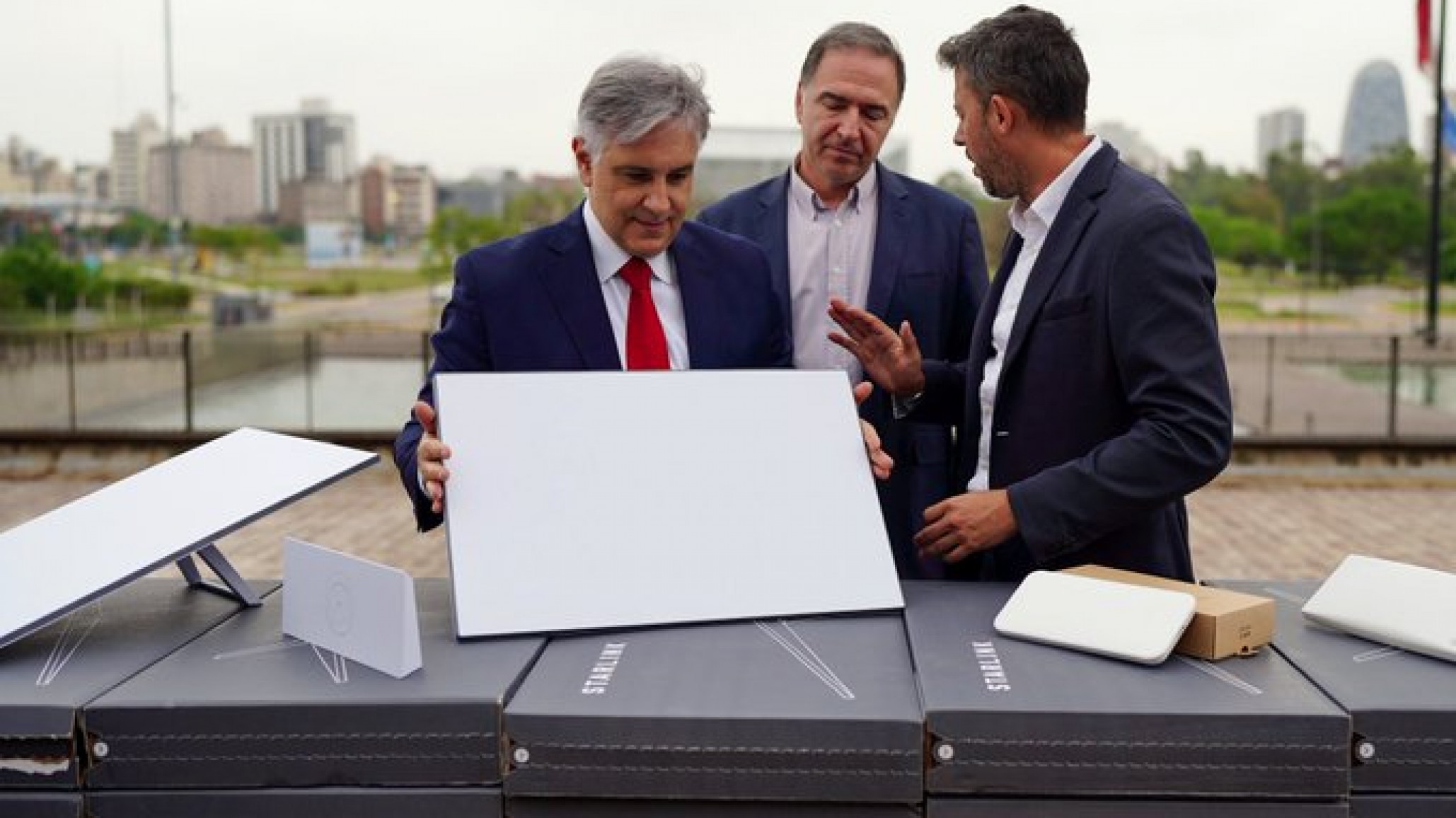 Córdoba conectará más de 800 escuelas rurales junto a Elon Musk
