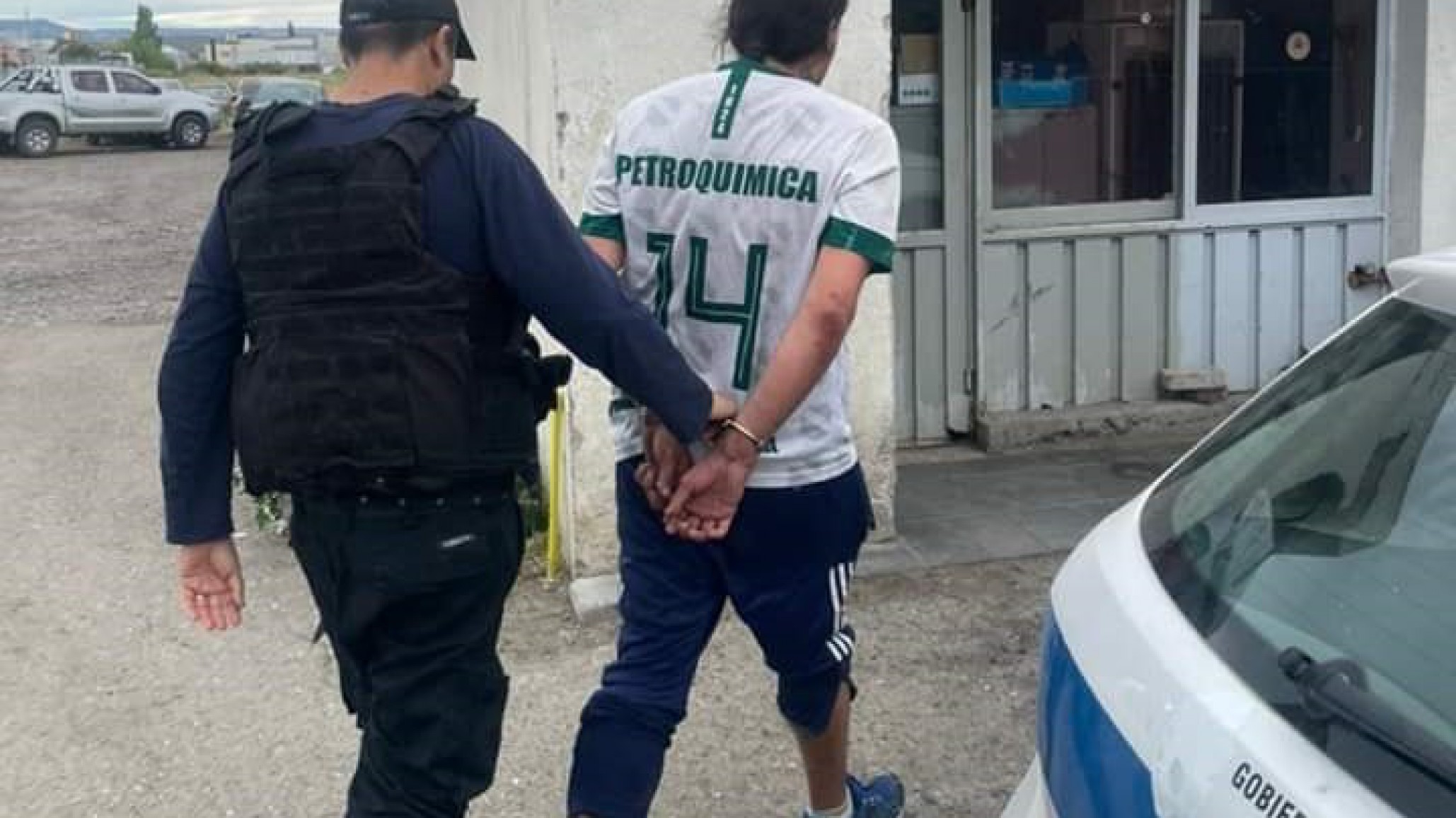 Dos personas detenidas por un robo en Km 8: una tenia pedido de captura por narcotráfico