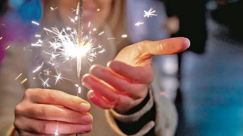 Se aprobó el proyecto de pirotecnia lumínica del concejal Montenegro