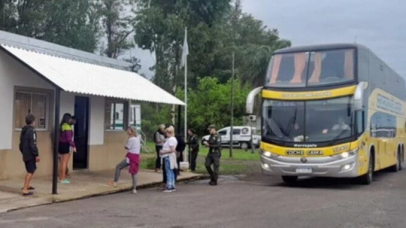 Chofer de micro acusado de abusar sexualmente de una adolescente en Entre Ríos