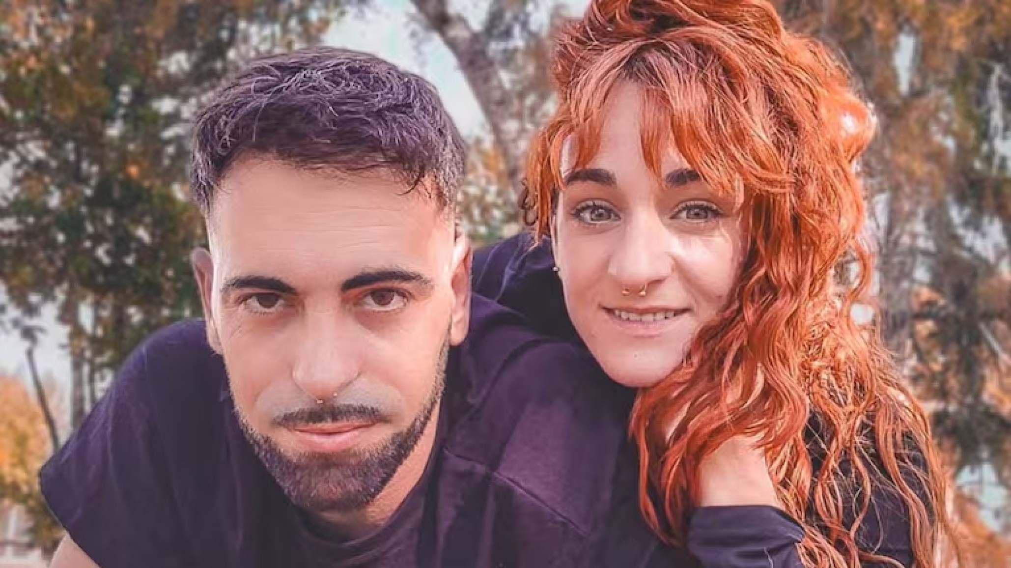 Hermanos y pareja: tienen 2 hijos y quieren casarse hace 10 años