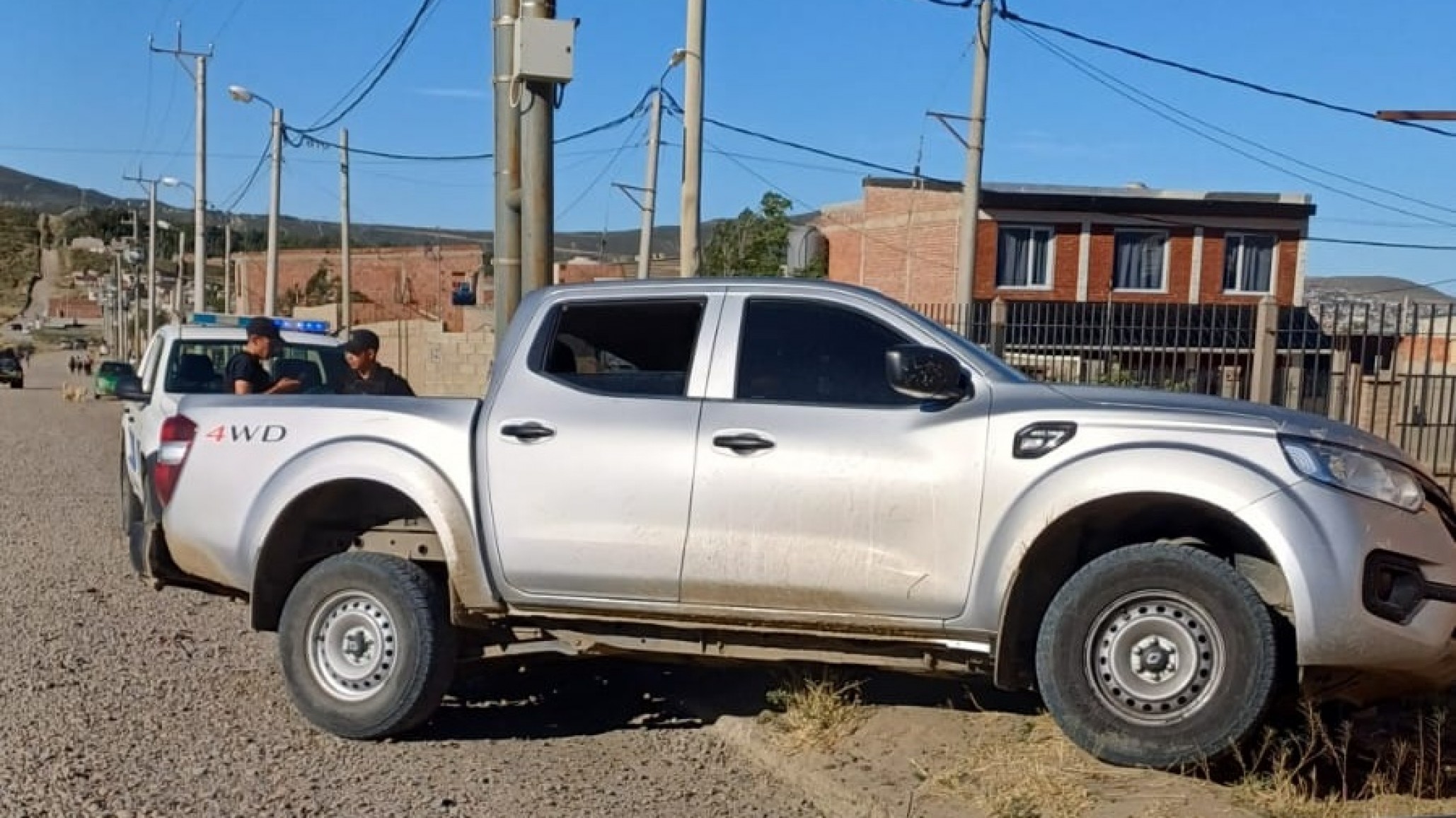 Perdió el control de su camioneta y volcó en el barrio Fracción XIV