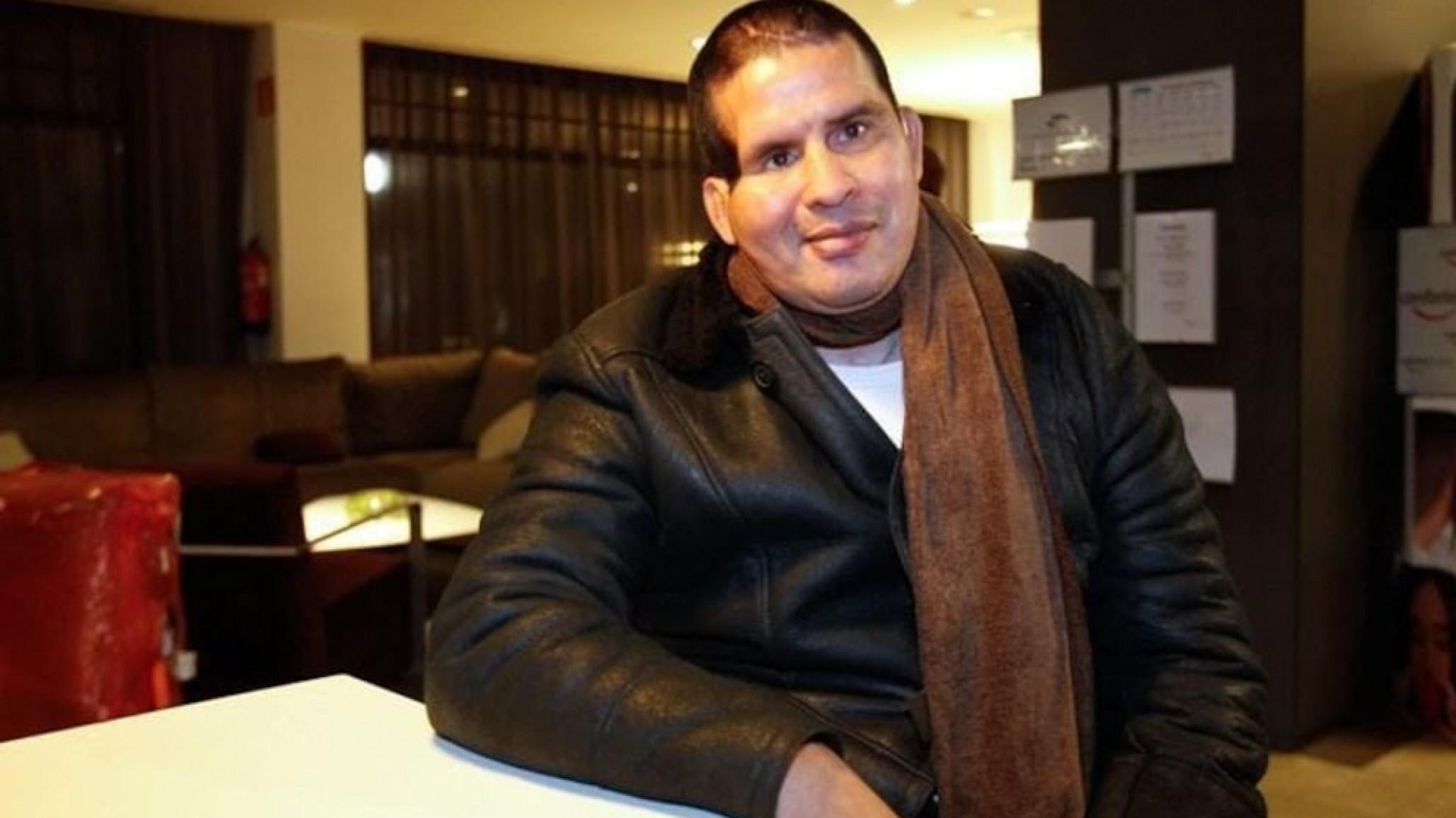 Investigan la muerte de la esposa de Fernando Cáceres tras caer de un séptimo piso