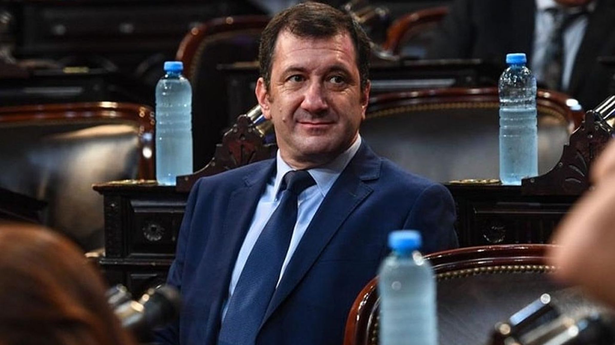Demoraron al senador Kueider en Paraguay con más de USD 200 mil sin declarar