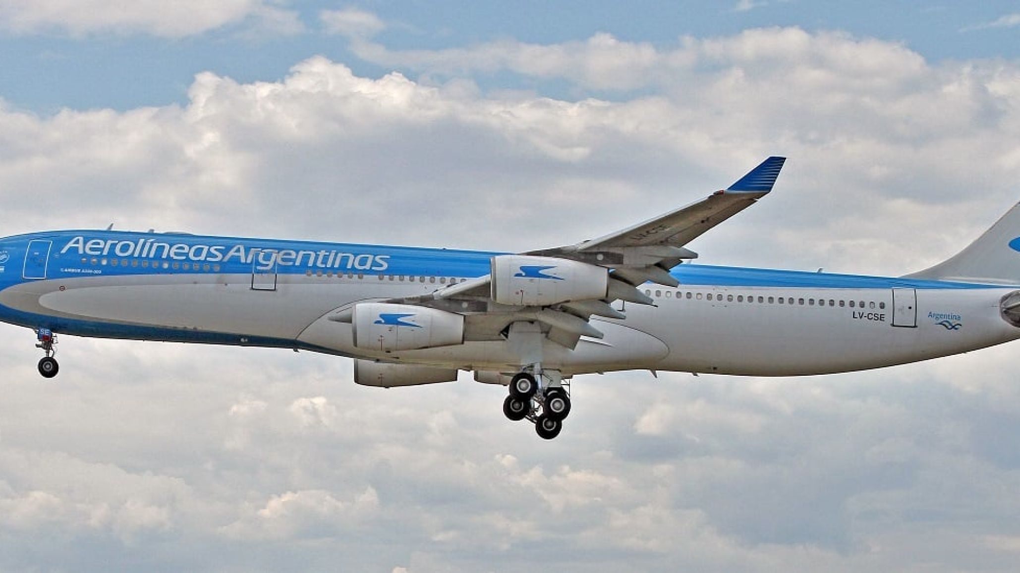 Pilotos advierten posible conflicto con Aerolíneas Argentinas por demoras en paritarias