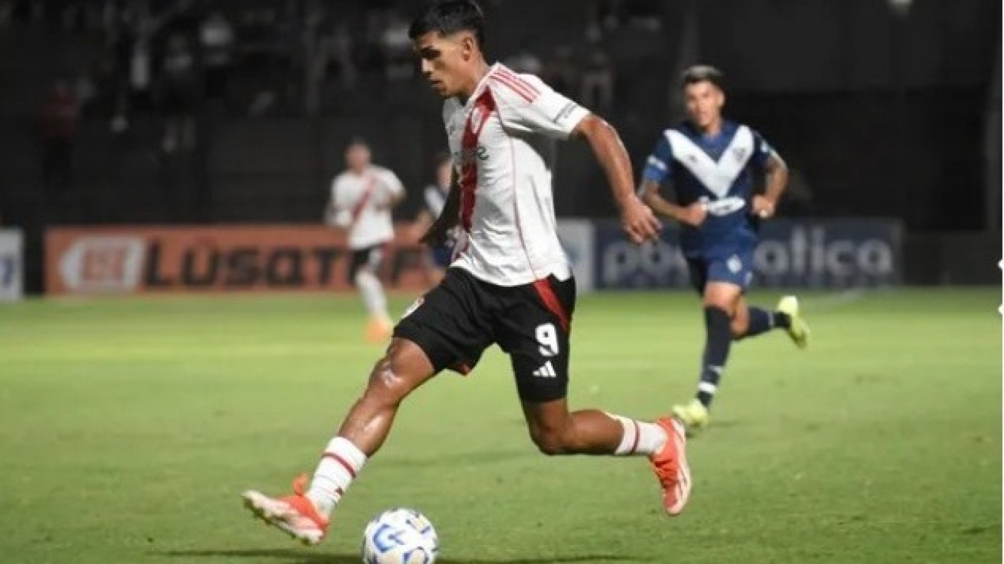 River venció a Vélez por penales y se consagró campeón del Trofeo de Campeones de la Reserva