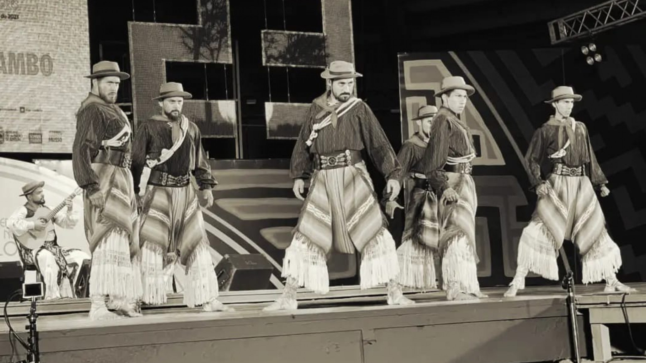 "El Gualicho" busca fondos para representar a Chubut en Cosquín