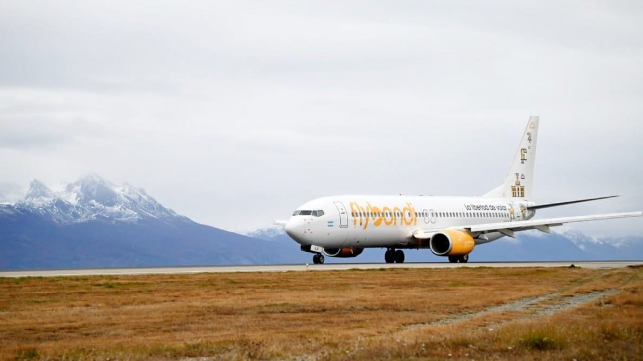 Flybondi cancela 71 vuelos en las fiestas: más de 13.000 pasajeros afectados