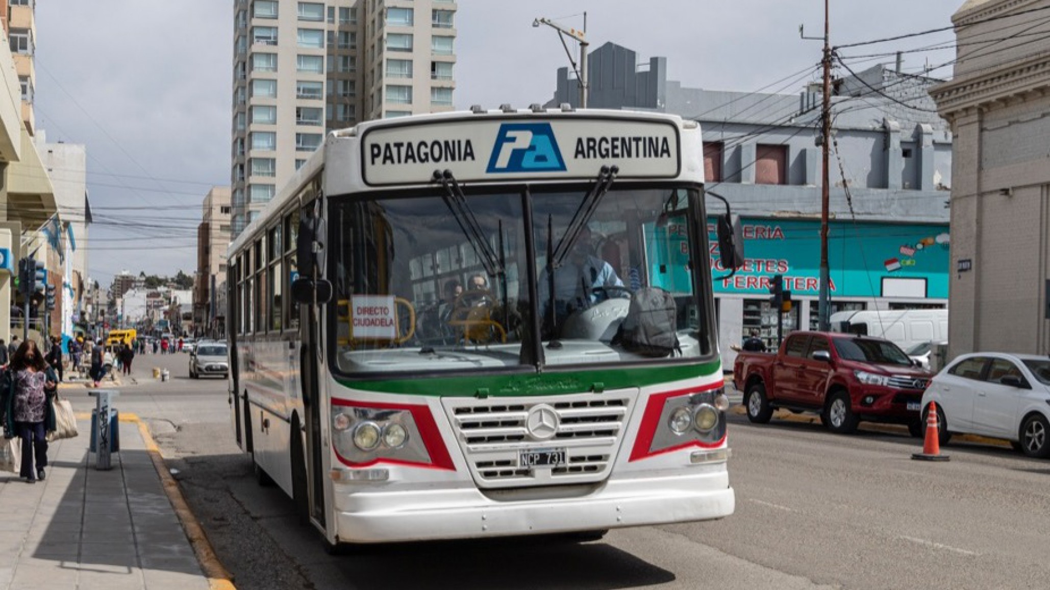 Transporte público y estacionamiento medido: horarios especiales para Navidad y Año Nue