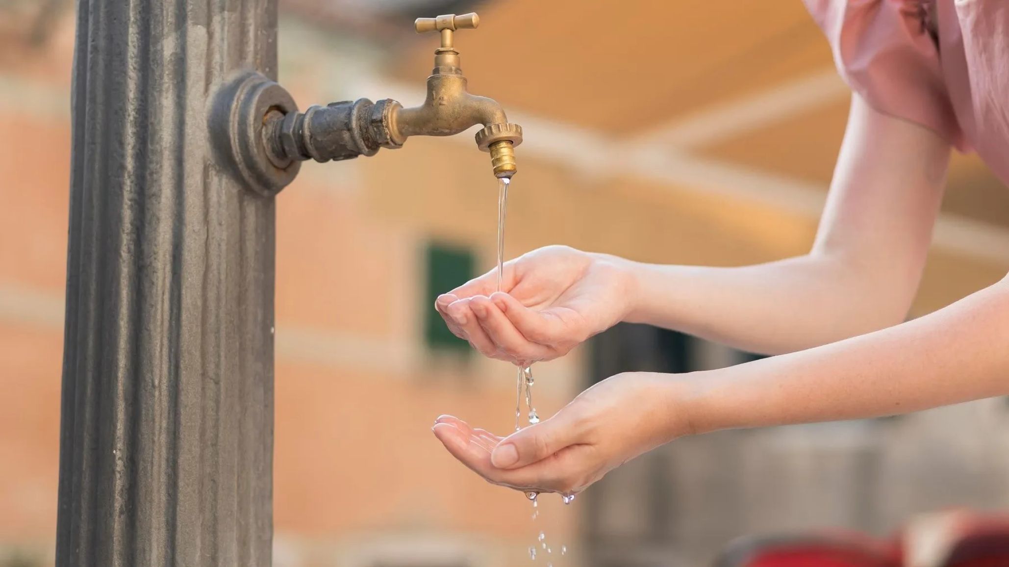 Anunciaron un corte de agua en Comodoro este lunes