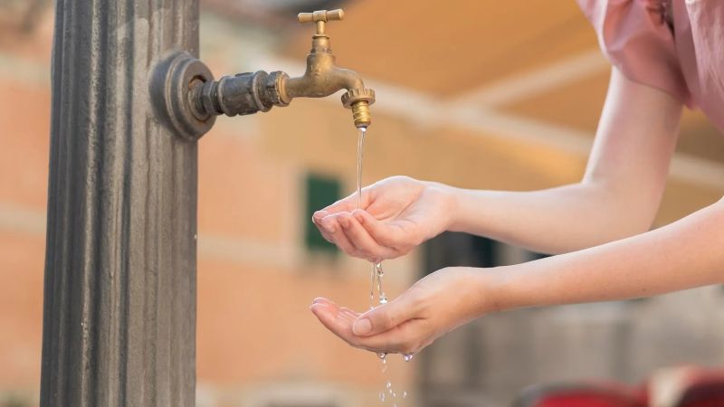 Anunciaron un corte de agua en Comodoro este lunes