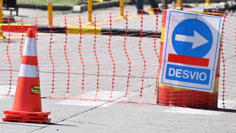 Cortarán una calle del centro de Comodoro por obras en las redes de agua y cloacas