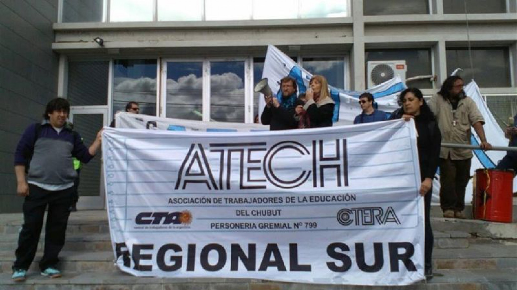 Atech busca promover un paro para el 3 de julio, convoca a asambleas escolares