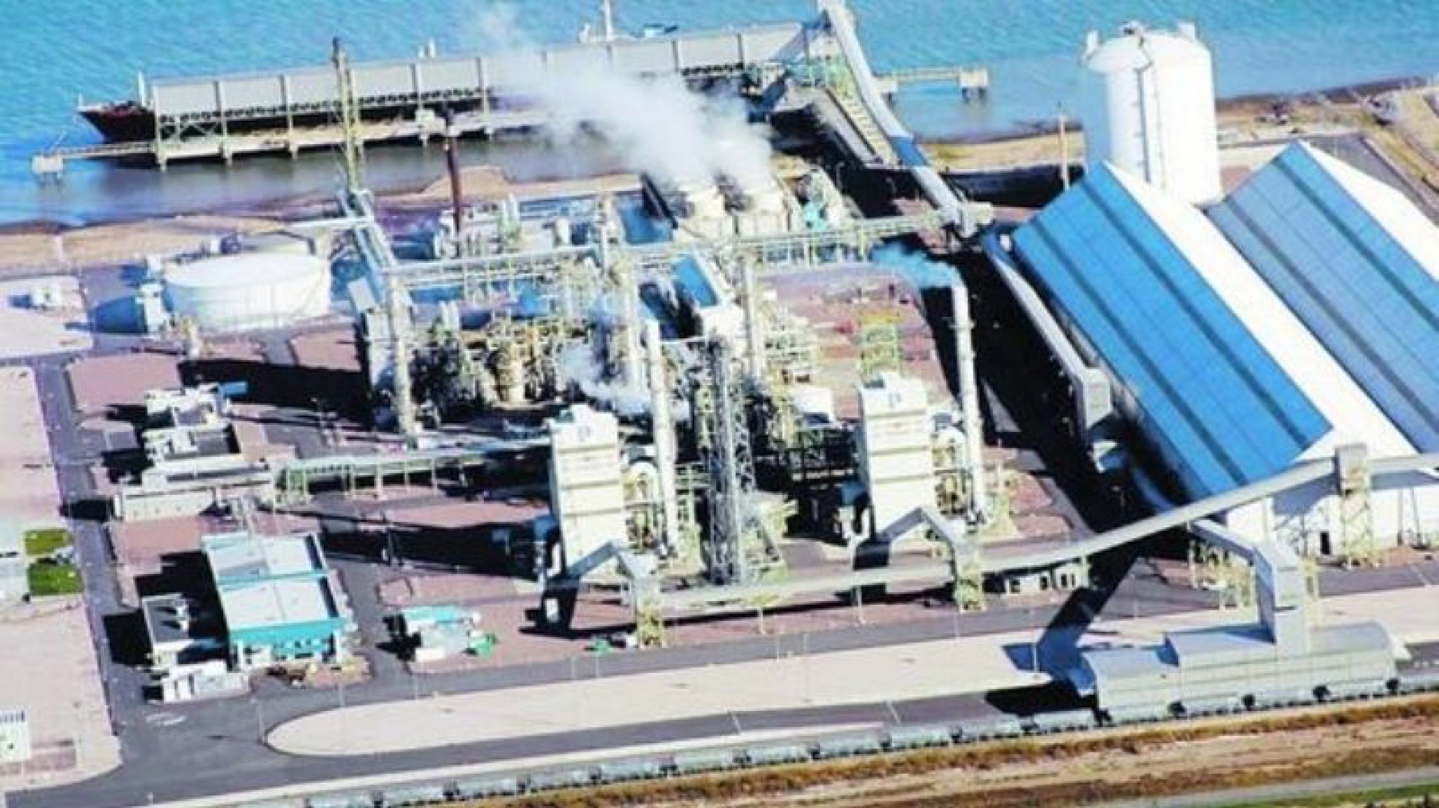 Ahora: gran explosión seguida de incendio en Bahía Blanca