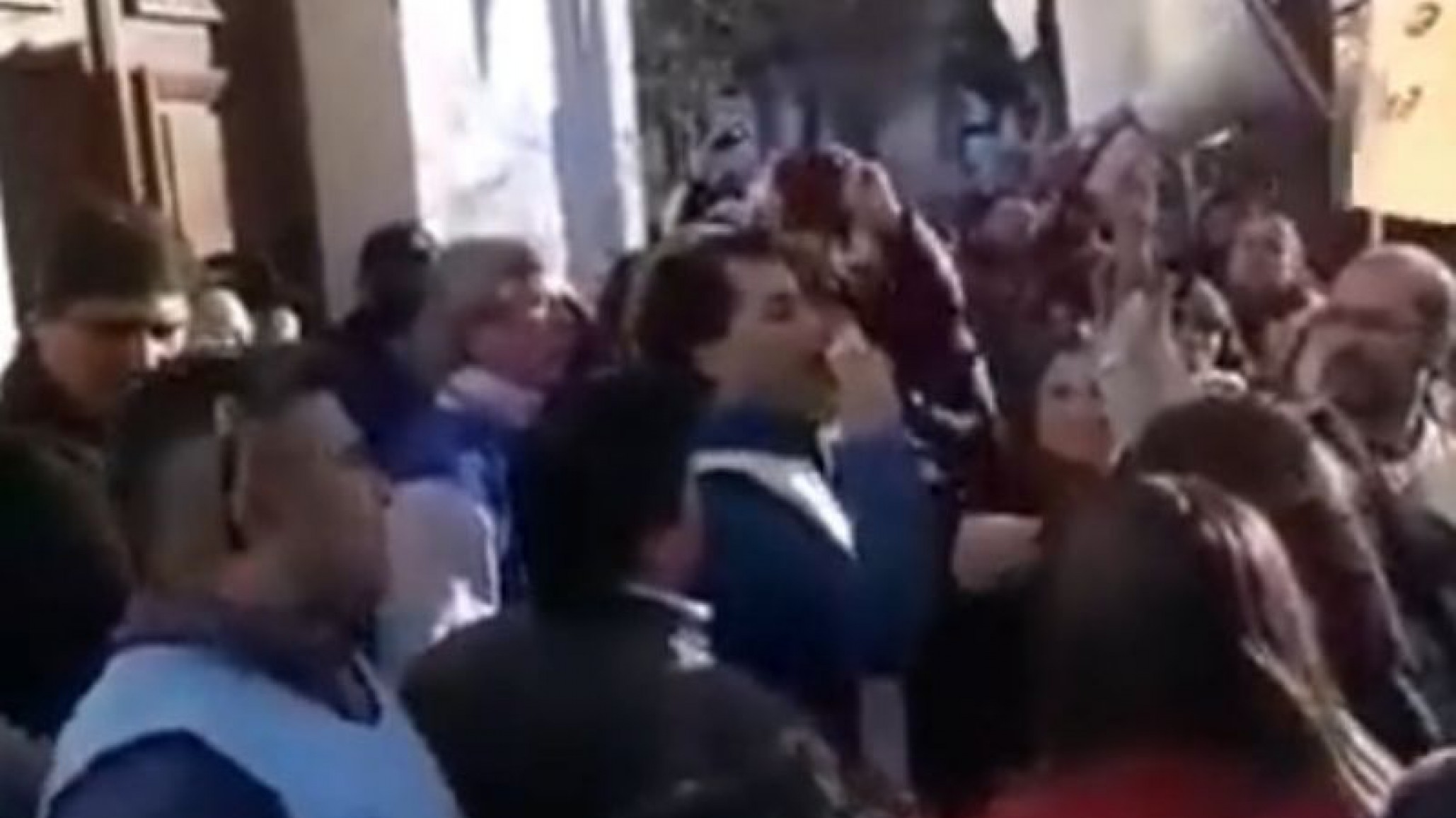 El posible regreso del pago escalonado enoja, cada vez más, a los gremios