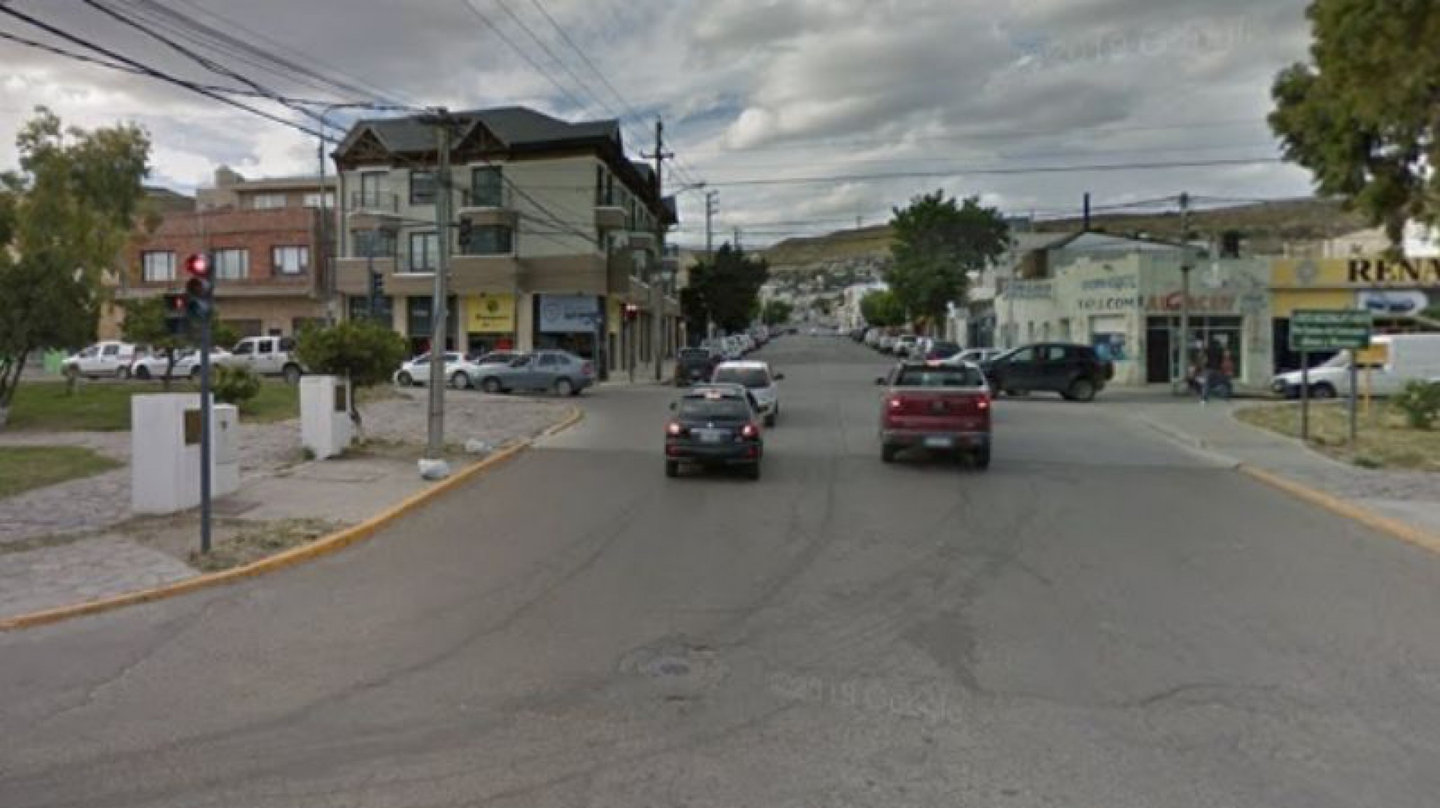 Incendiaron una camioneta en Rivadavia y Alvear